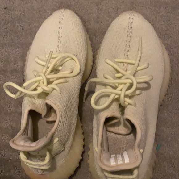 Yeezy - Picture 2 of 4